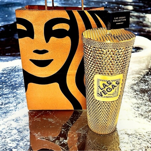 Las Vegas Golden Venti coffee cup You can only get this in Vegas baby! Lucky cup - Picture 15 of 16